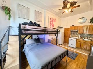 Unique Brooklyn Brownstone Studio Bedstuy - 1