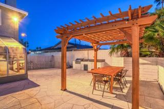 Villa near STRIP - Heated Pool, Hot Tub, Billiards - 2