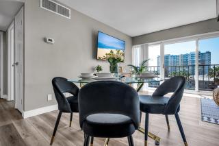 Marina Chic Apartment! Free Parking - 4