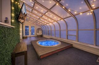 Villa near STRIP - Heated Pool, Hot Tub, Billiards - 4