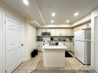 Comfortable 2BR Getaway with Extra Lounge Space - 3