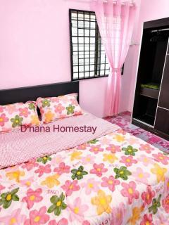 D'nana Homestay - 4