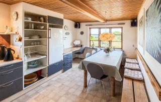 Stunning Home In Gudhjem With Wifi - 2