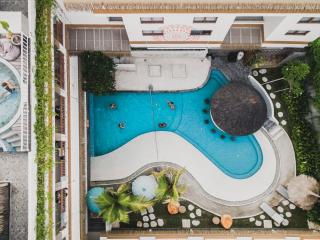 Roomates Beach Hostel Canggu by Ini Vie Hospitality - 9