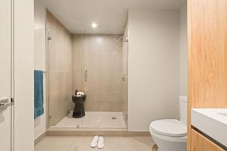The Crosby ID0041 · Unit 210 - 7