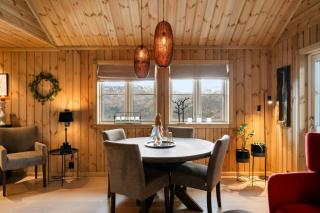 Mountain Cabin With Panoramic Views In Kvamskogen - 2