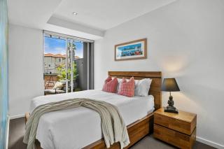 Central St Kilda, Walk to Beach, Cafés & Trams - 8