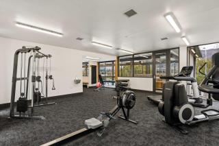 Lakefront Luxury 3 Bedroom Apartment - 1