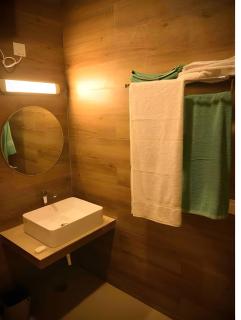 Hotel Elysian By G K Group Near IGI Delhi Airport - 3