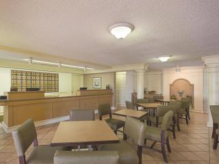 La Quinta Inn by Wyndham San Diego Chula Vista - 8