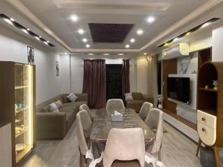 Luxury Hotel Apartment Next to Market & Mall - 6