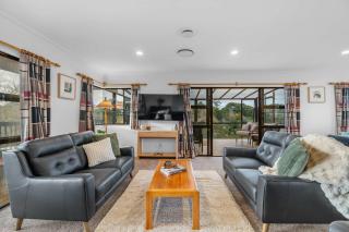 Riverside Retreat - By Superior Stays - 3