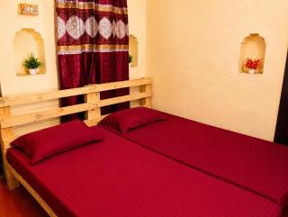 Shiva Roamers Hub Hostel - 3