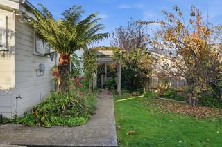 Sunlit Garden Granny Flat - 2