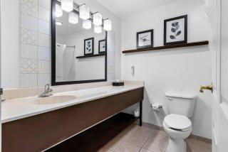 Country Inn & Suites by Radisson, Chambersburg, PA - 1