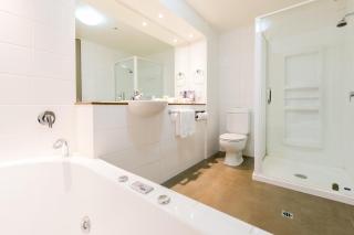 Copthorne Hotel & Resort Lakefront Queenstown - 5