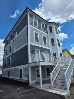 A New 2 Bedroom, Apt 17A - 4