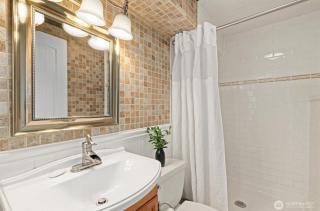 Cozy Seattle Suite - 4