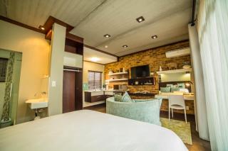 Grey Manor Guesthouse - 4