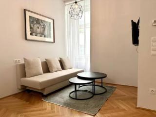 easy-flat Burggasse- Central Apartments near Metro - 8