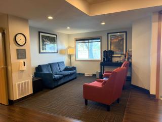Comfort Inn Iron Mountain North - 8