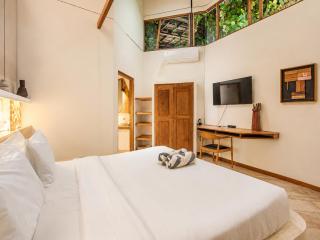 Beautiful 1-BR Villa with Pool, 800m Echo beach - 1