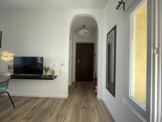 Stylish 1 Bedroom Flat Near Verona Attractions - 9