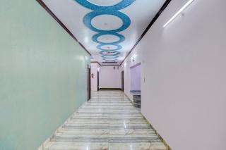 Super OYO Collection O Gorakhpur Mandir Formerly Pavitra Palace - 5