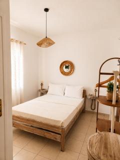 Sunset studio in Plaka - 8