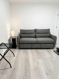 Stunning New-Build in South Surrey Steps from Shopping Parks & White Rock Beach - 5
