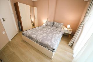 Lujza cozy 2BR APT- free parking, near the lake - 3