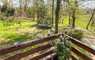 4 Bedroom Beautiful Home In Zagreb - 8