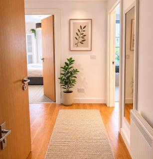 The Hartwell Apartment - 6
