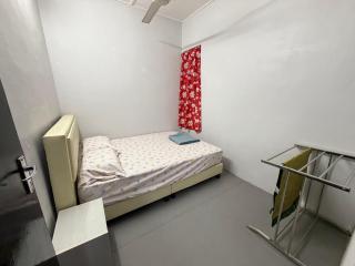Budi Homestay Taman Jati - 5