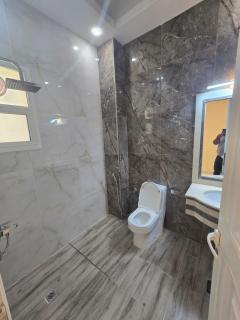 Luxury Bedroom in Premium Villa Al Zahya Ajman - 9