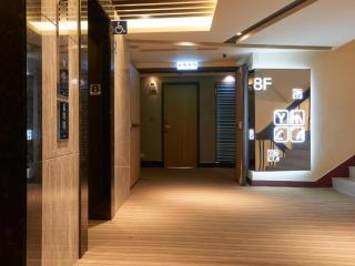 Y Hotel - 4