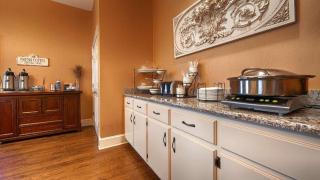 Best Western Suites - 2