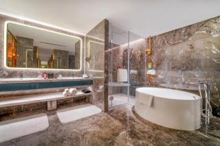 ME Hotel - 1