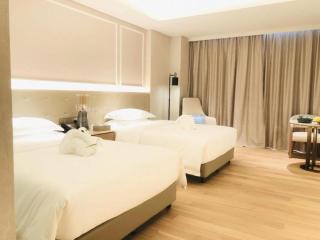 Parkview International Hotel - 4