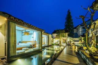 Floral Hotel Zerunju Light Luxury Guesthouse - 8