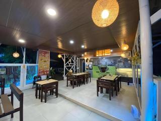 GOLDEN PALACE HOTEL - 1