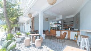 RedDoorz @ Fat J Apartelle Mactan - 8