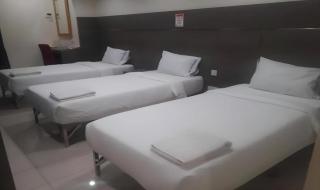 HOTEL AMBASSADOR 2 - 5