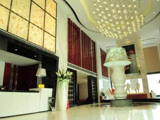 Wuhan Carnival Fashion Hotel - 5