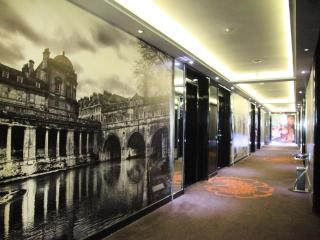 Wuhan Carnival Fashion Hotel - 1
