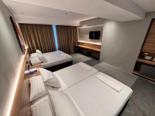 Hotel Supreme Mall & Events Center - 1