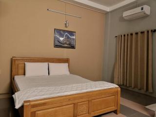 Ha Bao Chau Hotel - 1