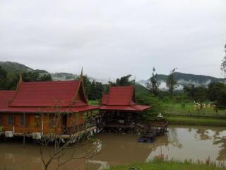 Lom Rak Resort - 1