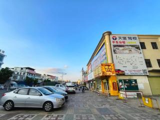 Aston Hotel Zhongshan - 2