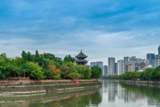 Chengdu Yifei Rezen Hotel (Chunxi Taikoo Li Branch) - 1